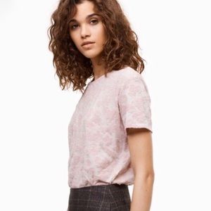 WILFRED Aritzia Dusy Pink Lace Top EUC